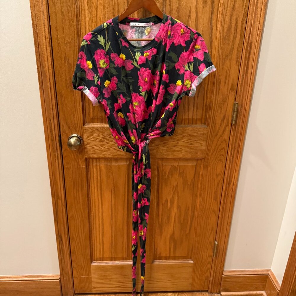 Alice And Olivia Jasper Roll Sleeve Tee In Califo… - image 2